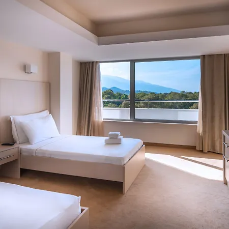 אתר נופש Cronwell