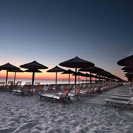 אתר נופש Cronwell