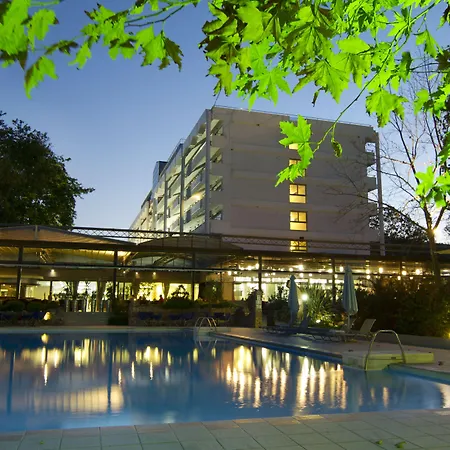 Cronwell Üdülőközpont 5*