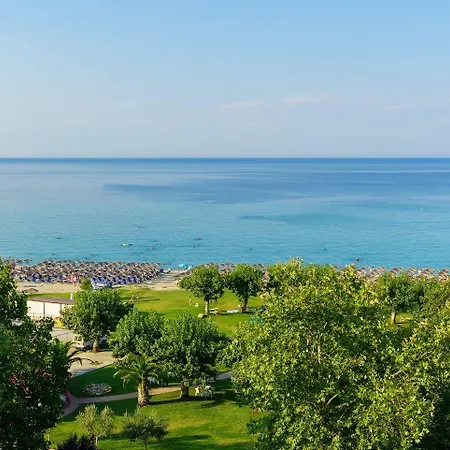 Cronwell אתר נופש 5*