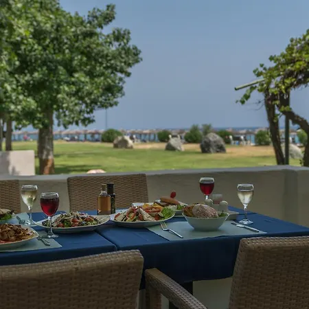 אתר נופש Cronwell פלטמונס